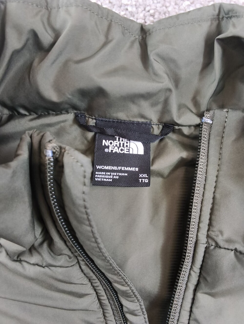 The North Face Lightweight Puffer Vest Women’s XXL Olive Green Insulated Outdoor - Picture 4 of 6